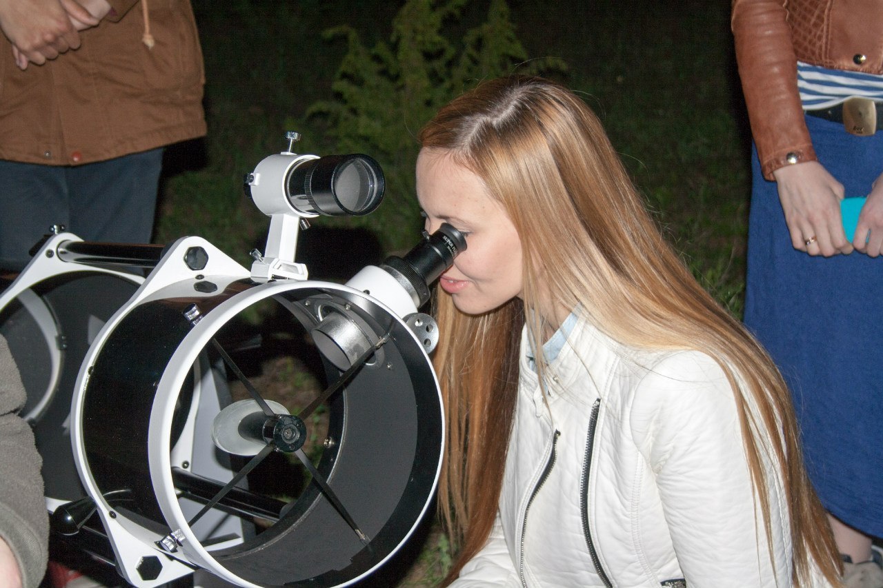 Акция "Взгляд в небо" - наблюдения в телескоп на фестивале Читай Ижевск!